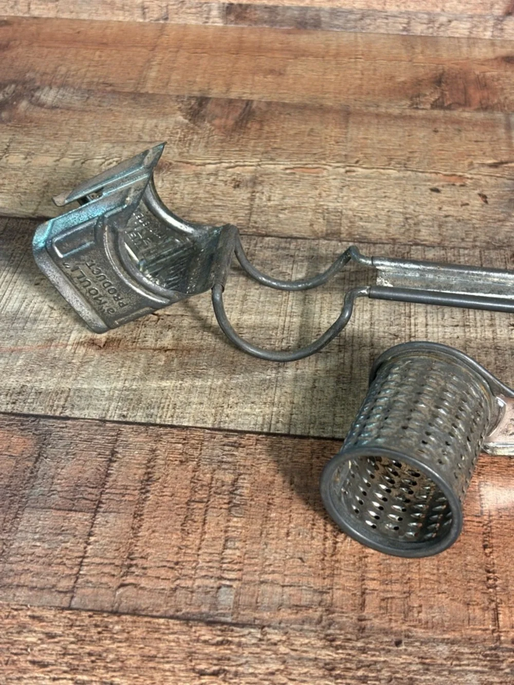 Mouli vintage cheese